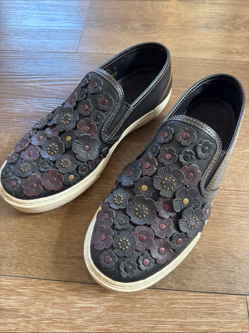Coach tea rose slip on loafers black/purple size 8.5